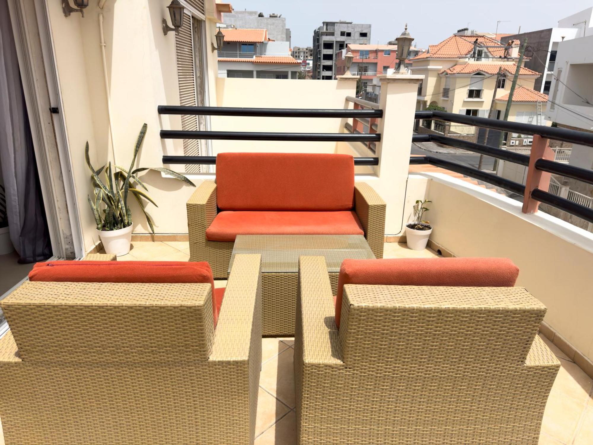 3 Bedroom Apt, Free Wifi & Ac, Cidadela - Lcgr Praia Exterior photo